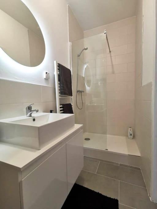 L'Elegant Duplex - Clim I Wifi I Proche Du Centre-Ville Miramas Ngoại thất bức ảnh