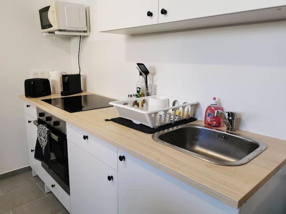 L'Elegant Duplex - Clim I Wifi I Proche Du Centre-Ville Miramas Ngoại thất bức ảnh